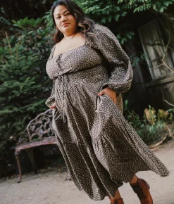 The Jennica Dress Extended
