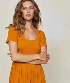 The Scarlet Dress Petites