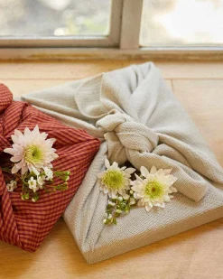 Upcycled Gift Wrapping